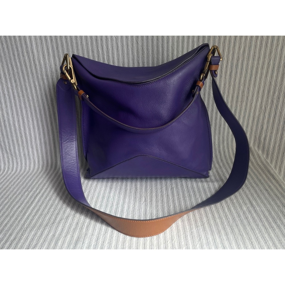 Aquatalia Purple Leather Hobo Bag Made in Italy Brass Hardware Shoulder Bag